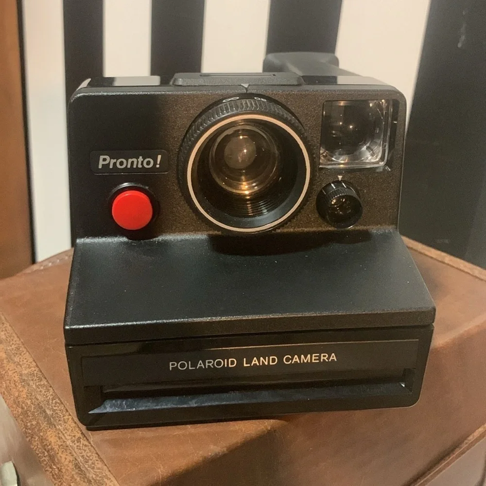 1976 Polaroid Pronto! Land Camera Instant Camera & Carry Case Retro Vintage Film